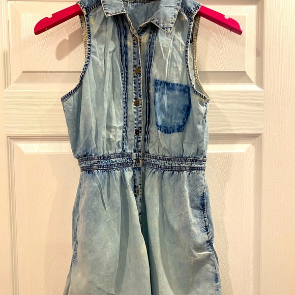 Extra Small Acid Wash Jean Guess Mini Dress - Picture 3 of 5